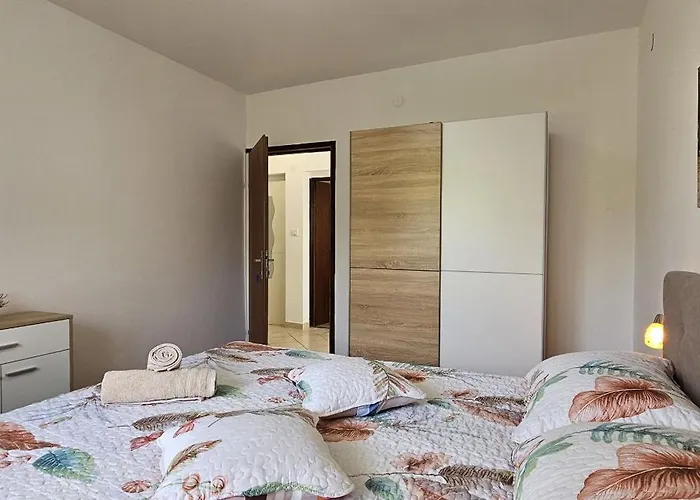 Apartment Nika Šilo