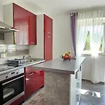 Nika Apartman
