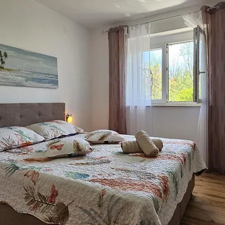 Nika Apartman *